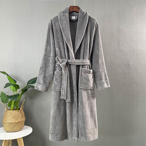 Фланелевой халат из кораллового флиса для мужчин по индивидуальному заказу в роскошном отеле